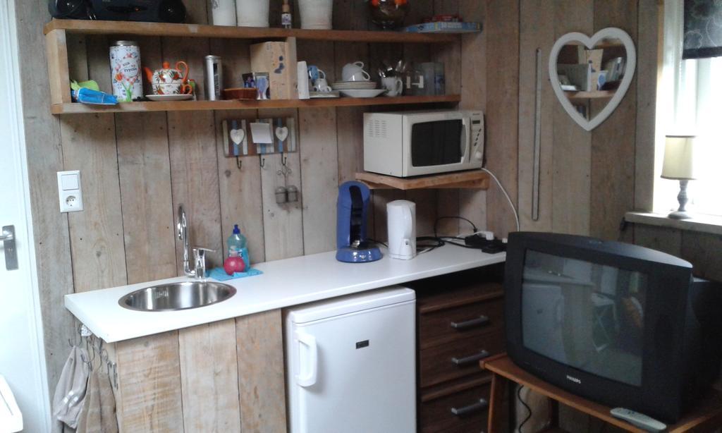 Het Boenhok Logies Bed & Breakfast Lekkerkerk ภายนอก รูปภาพ